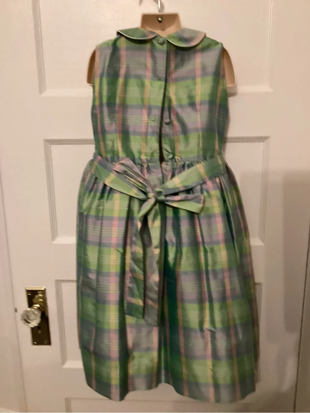 Anavini Silk Classic Girls' Plaid Smocked Dress in Green and Pink